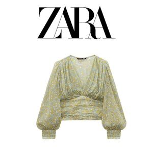 NWT Zara metallic thread detail. V-neck & side hidden zipper